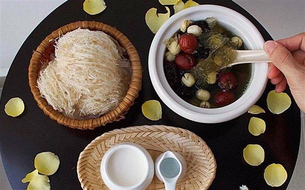 Tổ yến chưng sẵn loại nào tốt? Cách mua tổ yến chưng sẵn tại Bình Dương